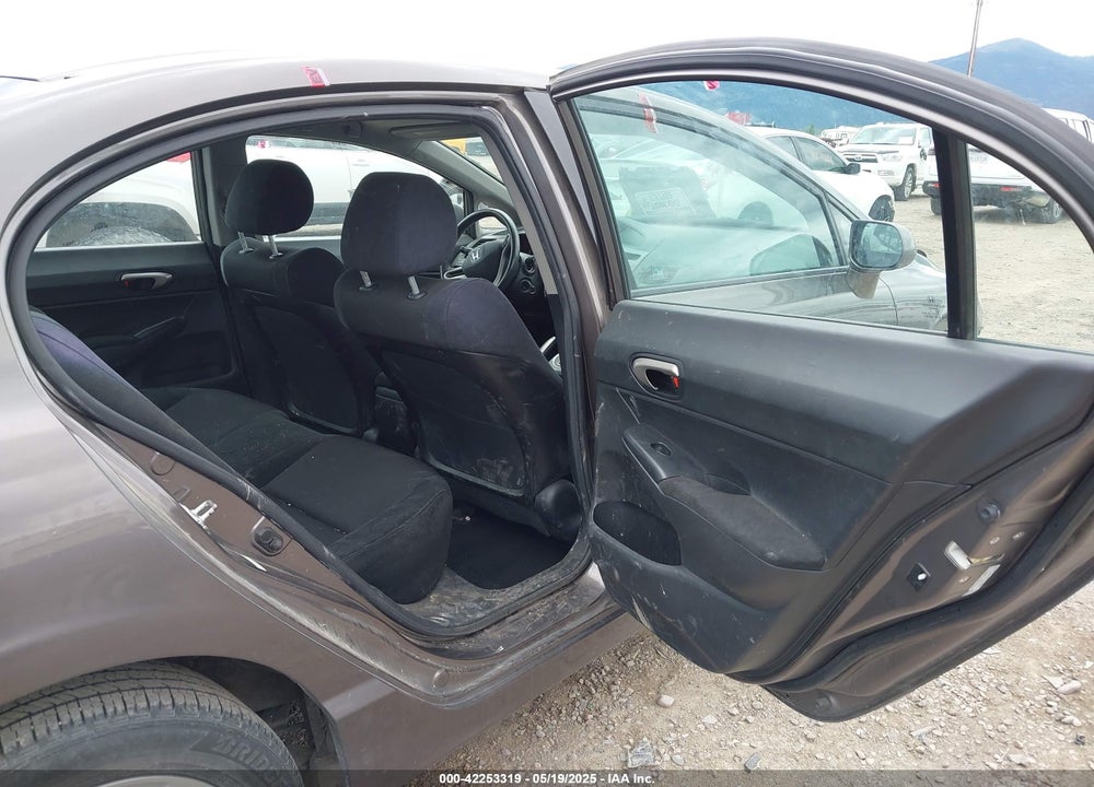 2010 HONDA CIVIC VIN: 19XFA1F68AE074543