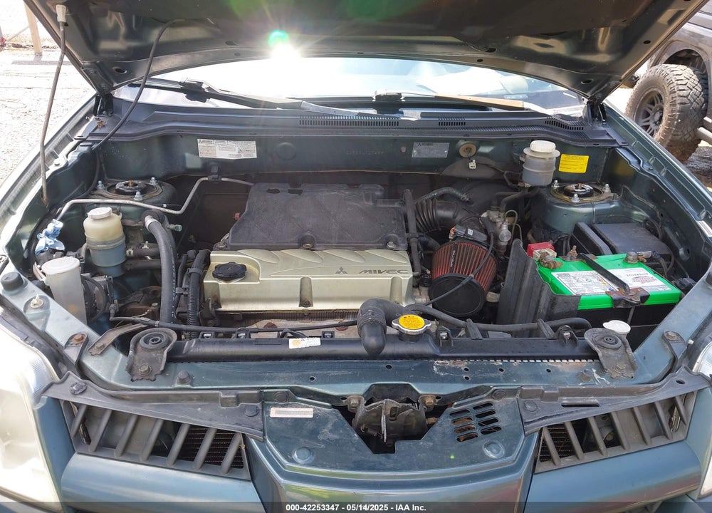 2005 MITSUBISHI OUTLANDER LS VIN: JA4LZ31F55U027499