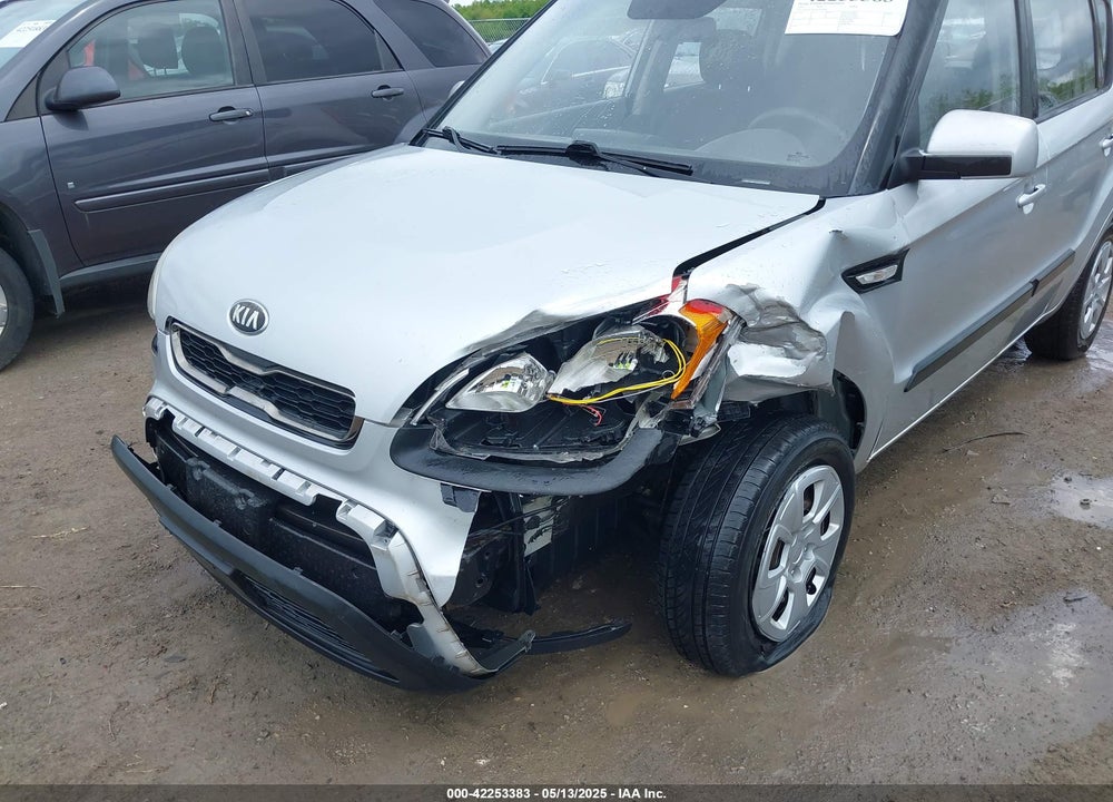 2013 KIA SOUL VIN: KNDJT2A52D7494098