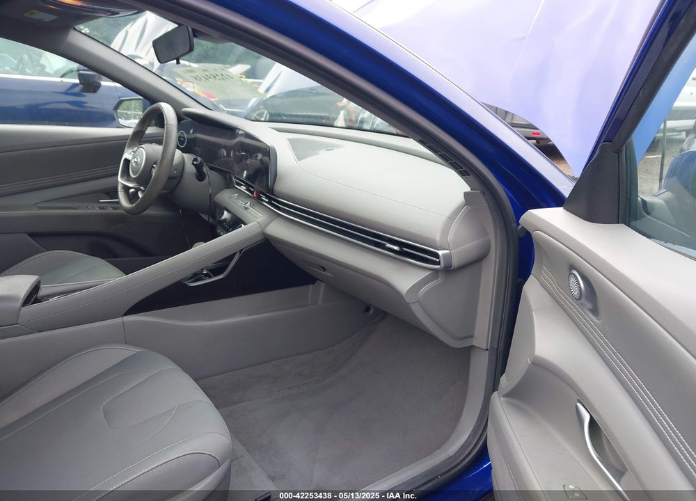 2023 HYUNDAI ELANTRA VIN: 5NPLS4AG7PH090562