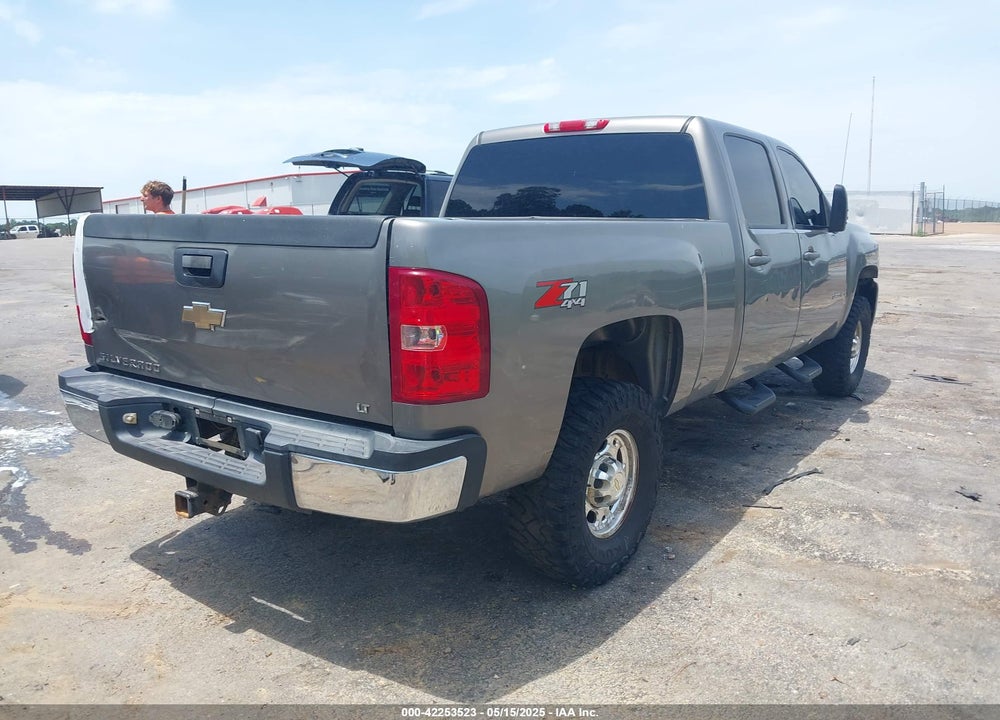 2008 CHEVROLET SILVERADO 2500HD VIN: 1GCHK236X8F106036