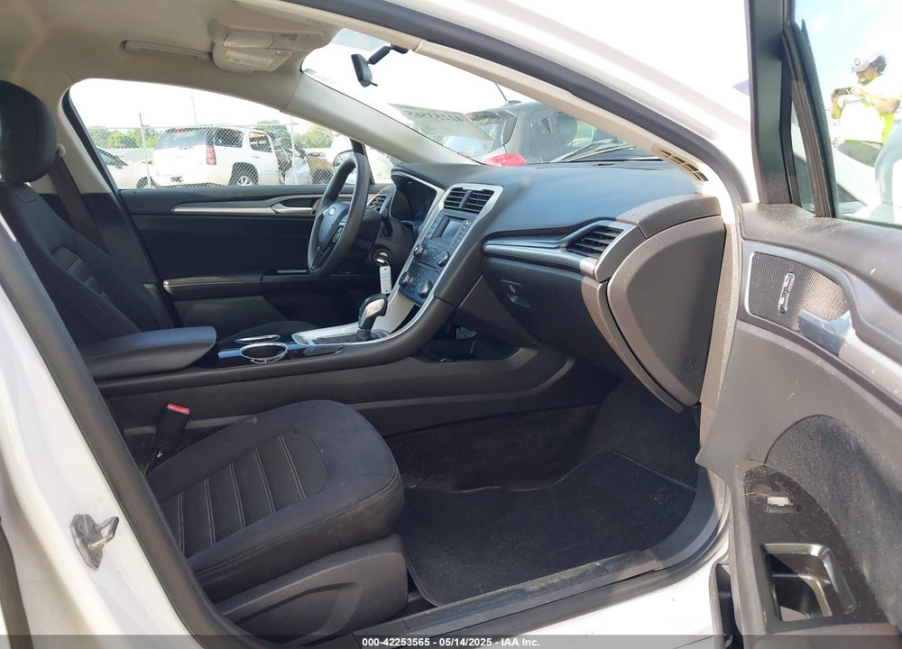 2013 FORD FUSION SE VIN: 3FA6P0H72DR193433