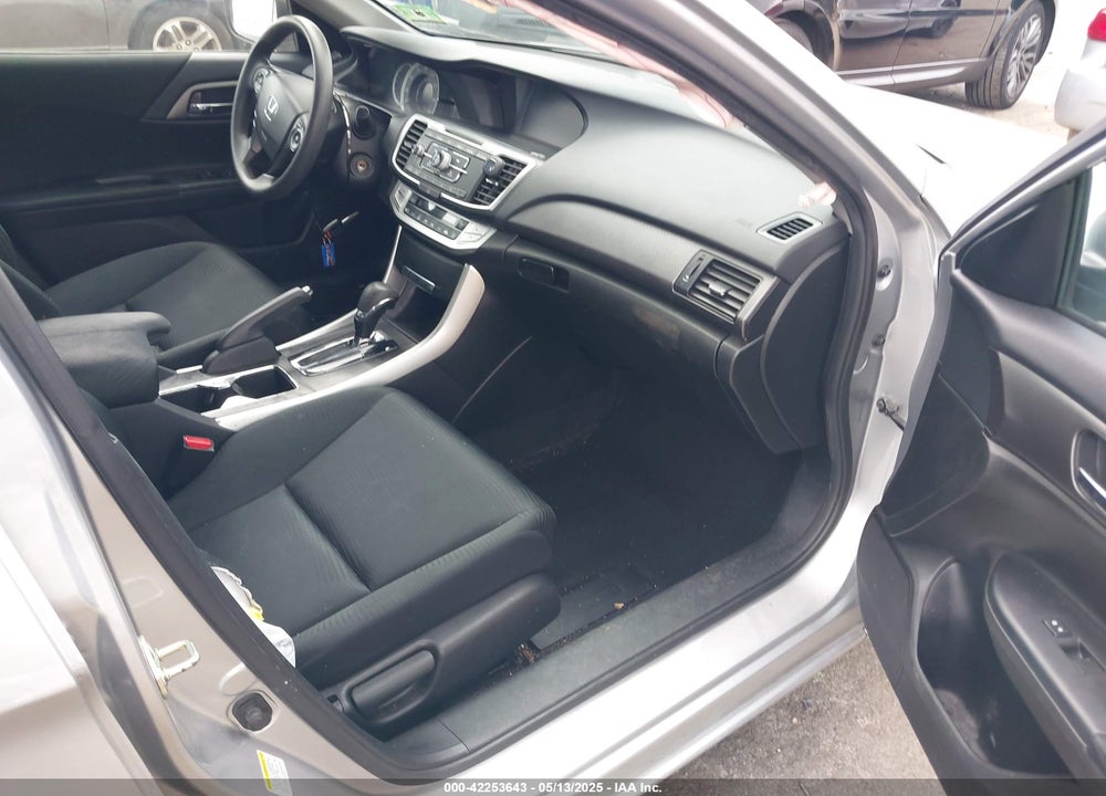 2014 HONDA ACCORD VIN: 1HGCR2F35EA100274