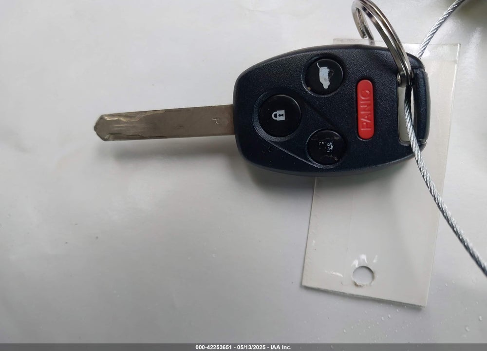 2014 HONDA PILOT LX VIN: 5FNYF4H27EB004568