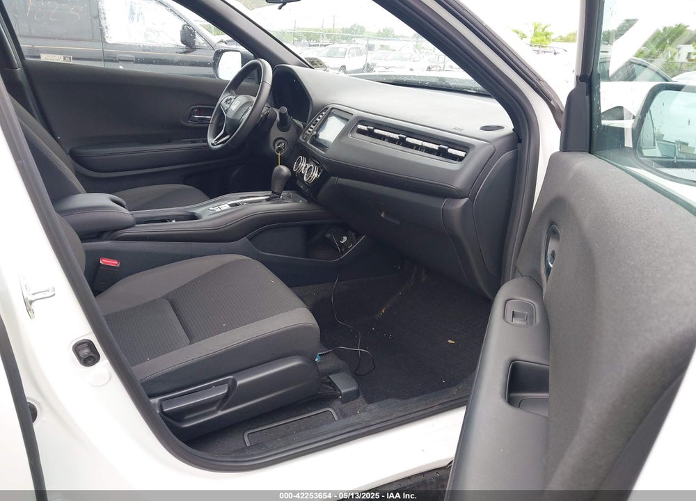 2021 HONDA HR-V VIN: 3CZRU6H12MM721137