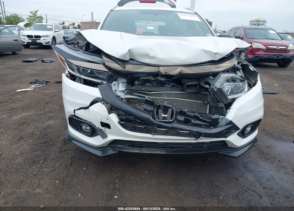 2021 HONDA HR-V VIN: 3CZRU6H12MM721137