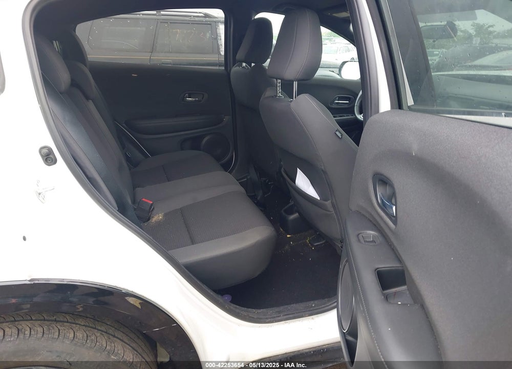2021 HONDA HR-V VIN: 3CZRU6H12MM721137