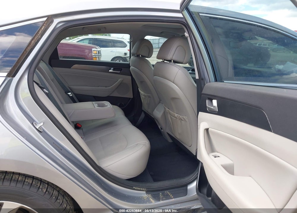 2017 HYUNDAI SONATA VIN: 5NPE34AF6HH438222