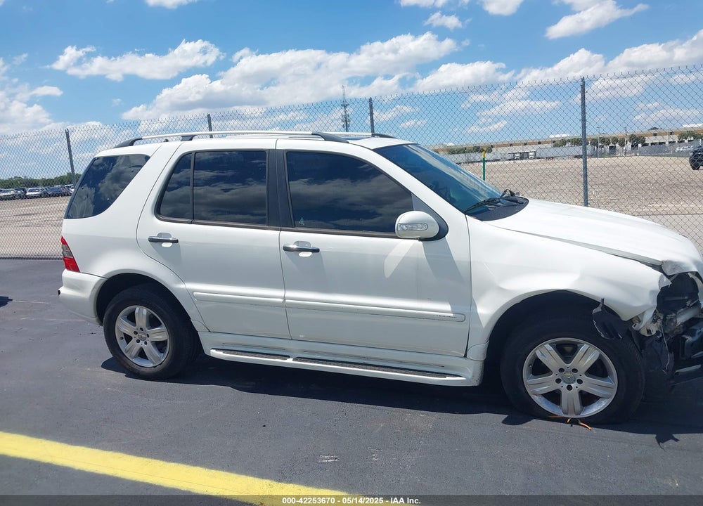2005 MERCEDES-BENZ ML 350 4MATIC VIN: 4JGAB57E95A566653