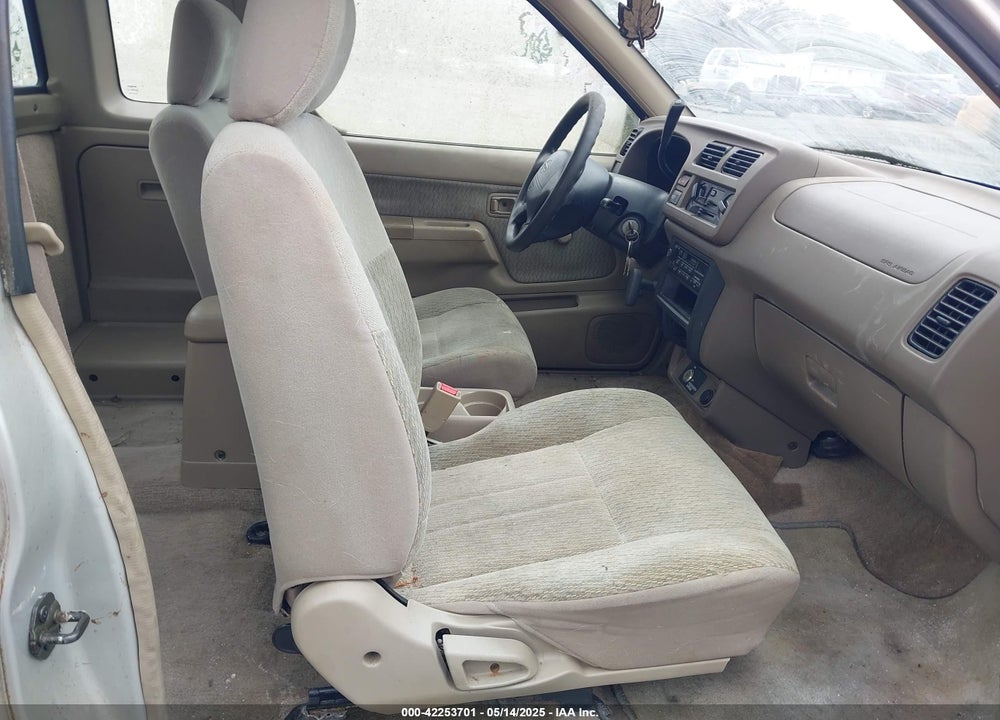 1998 NISSAN FRONTIER SE/XE VIN: 1N6DD26S6WC353583