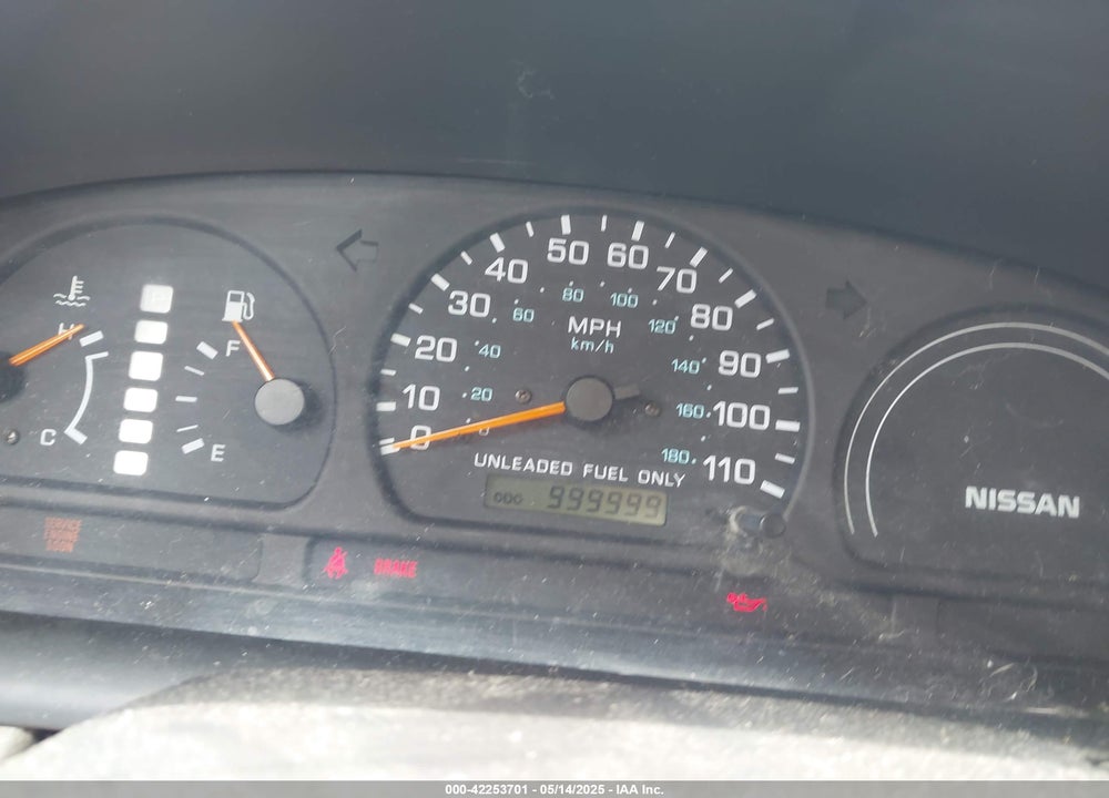 1998 NISSAN FRONTIER SE/XE VIN: 1N6DD26S6WC353583