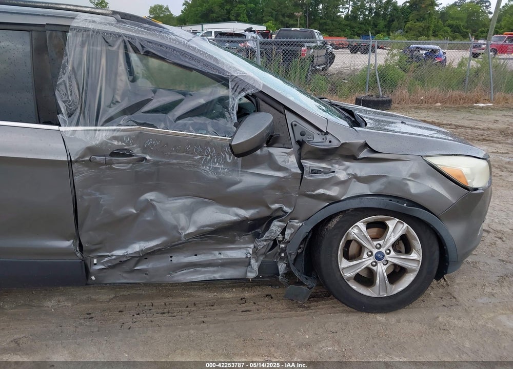 2014 FORD ESCAPE VIN: 1FMCU0GX8EUE28009