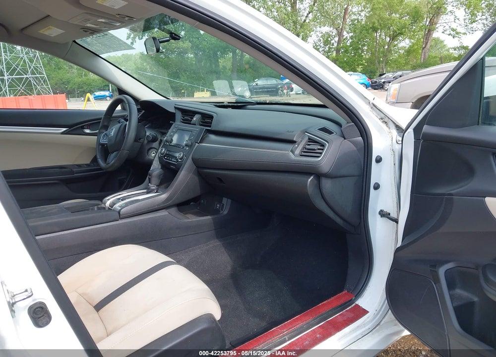 2016 HONDA CIVIC VIN: 19XFC2F56GE000926