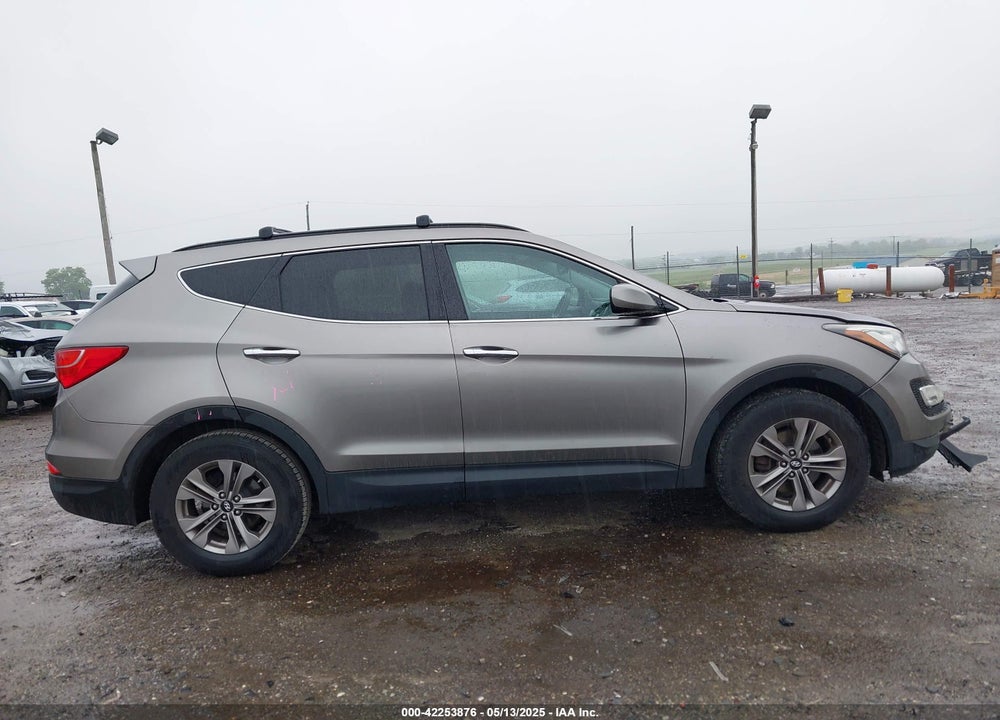 2016 HYUNDAI SANTA FE SPORT 2.4L VIN: 5XYZUDLB2GG311580