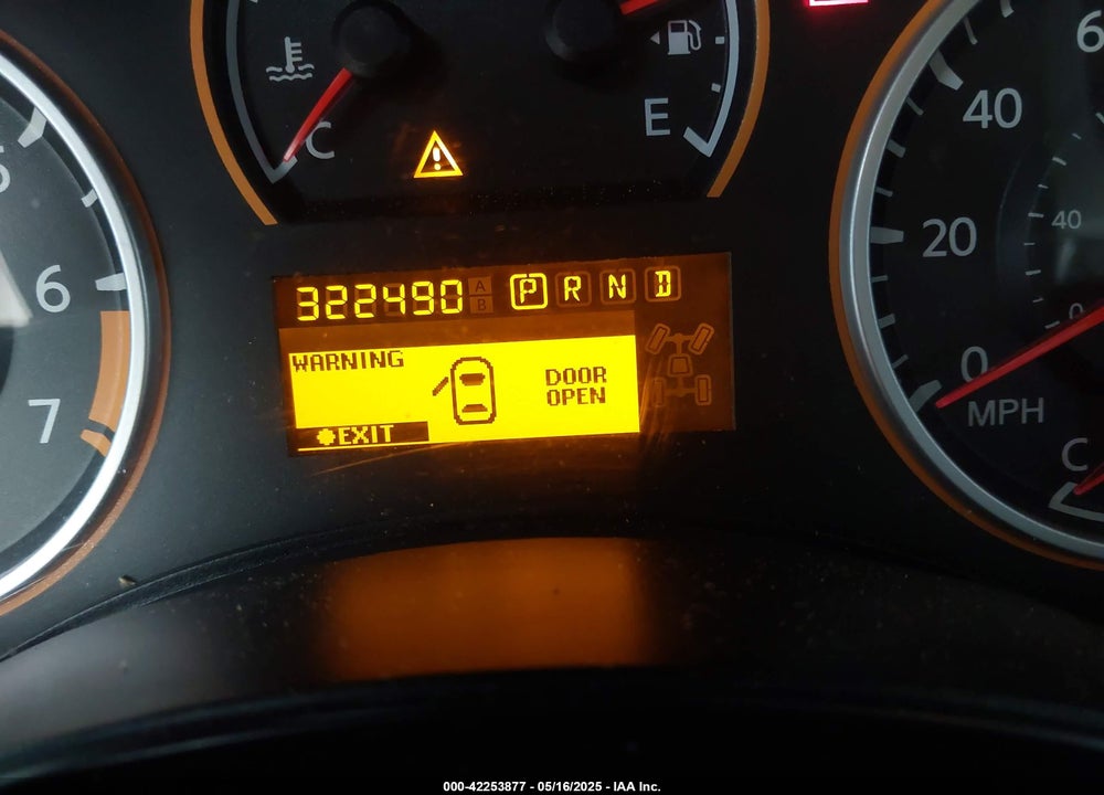 2011 NISSAN TITAN SV VIN: 1N6AA0EDXBN301066