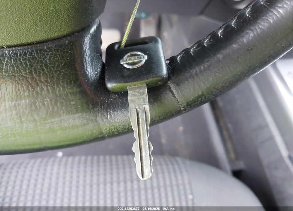 2011 NISSAN TITAN SV VIN: 1N6AA0EDXBN301066