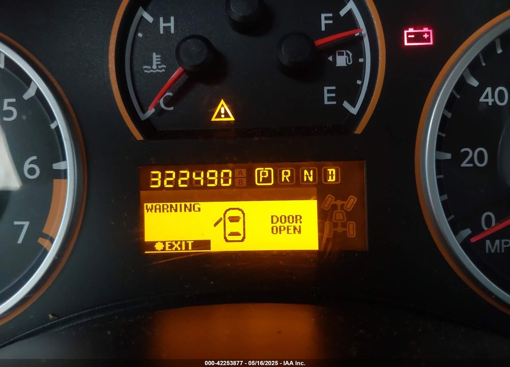 2011 NISSAN TITAN SV VIN: 1N6AA0EDXBN301066