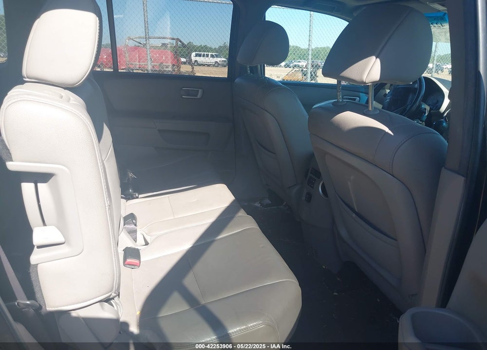 2012 HONDA PILOT VIN: 5FNYF4H59CB012436