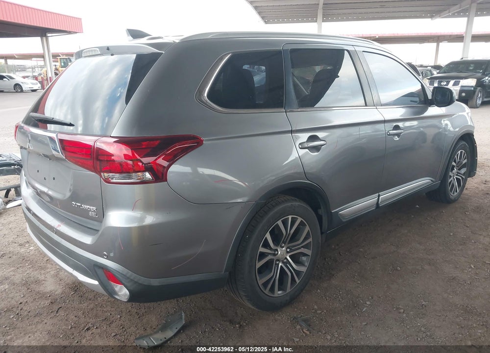 2017 MITSUBISHI OUTLANDER VIN: JA4AD3A32HZ058678