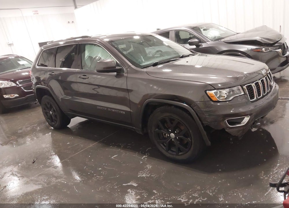2017 JEEP GRAND CHEROKEE VIN: 1C4RJFAG2HC706836