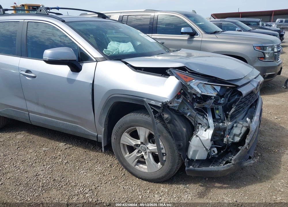 2021 TOYOTA RAV4 VIN: 2T3W1RFV0MC145153