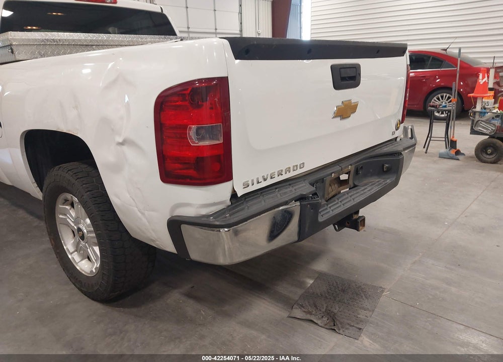 2013 CHEVROLET SILVERADO 1500 VIN: 1GCRCSE00DZ349521