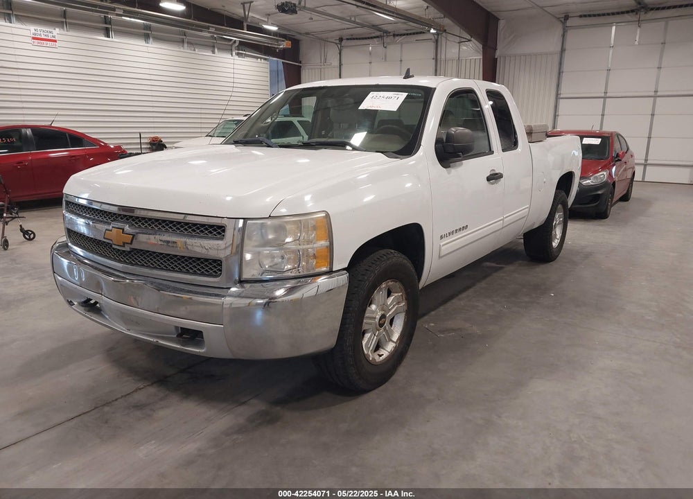 2013 CHEVROLET SILVERADO 1500 VIN: 1GCRCSE00DZ349521