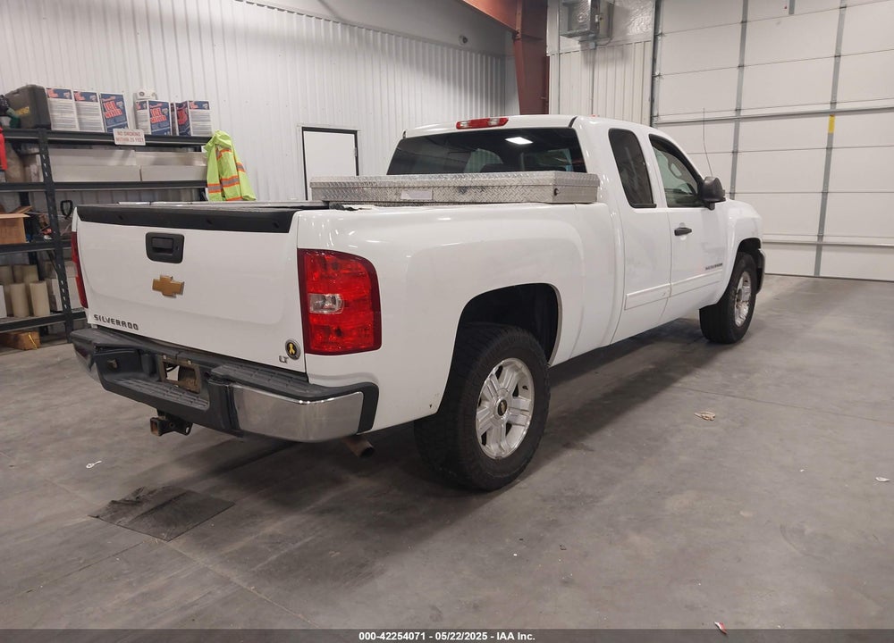 2013 CHEVROLET SILVERADO 1500 VIN: 1GCRCSE00DZ349521