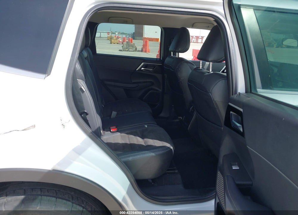 2022 MITSUBISHI OUTLANDER BLACK EDITION 2WD/SE 2.5 2WD/SE LAUNCH EDITION 2WD VIN: JA4J3UA89NZ090494