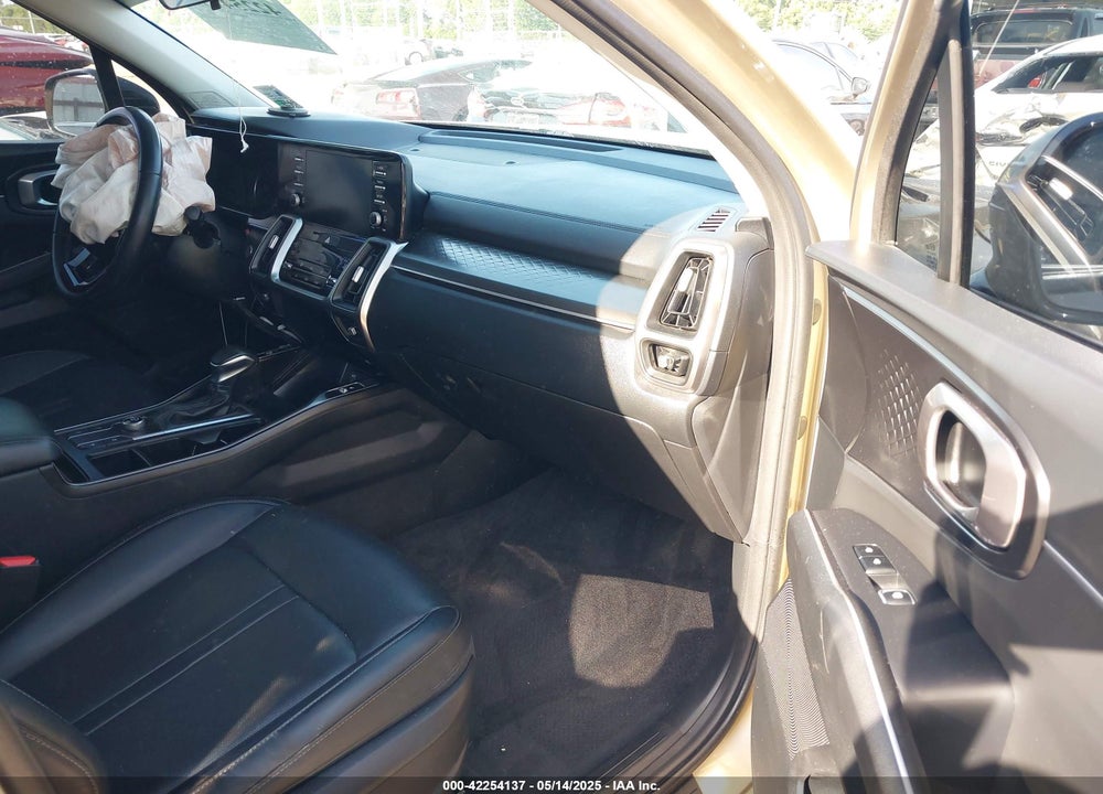 2021 KIA SORENTO VIN: 5XYRL4LC2MG002618