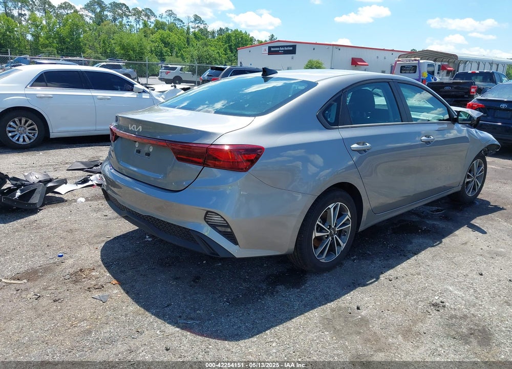 2024 KIA FORTE VIN: 3KPF24AD6RE759558