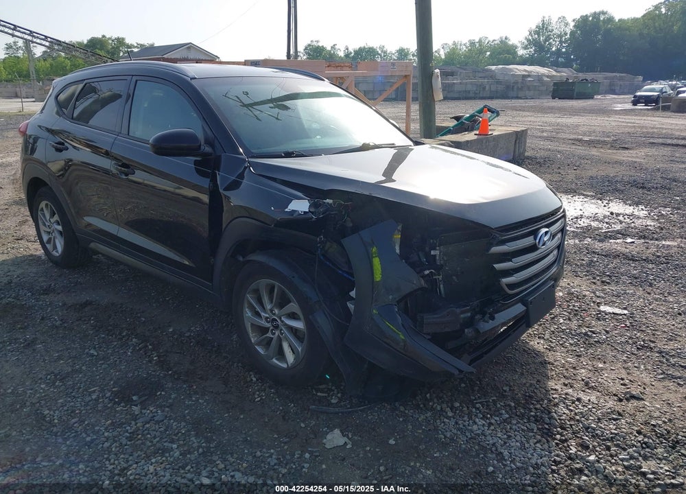 2016 HYUNDAI TUCSON SE VIN: KM8J3CA46GU099405