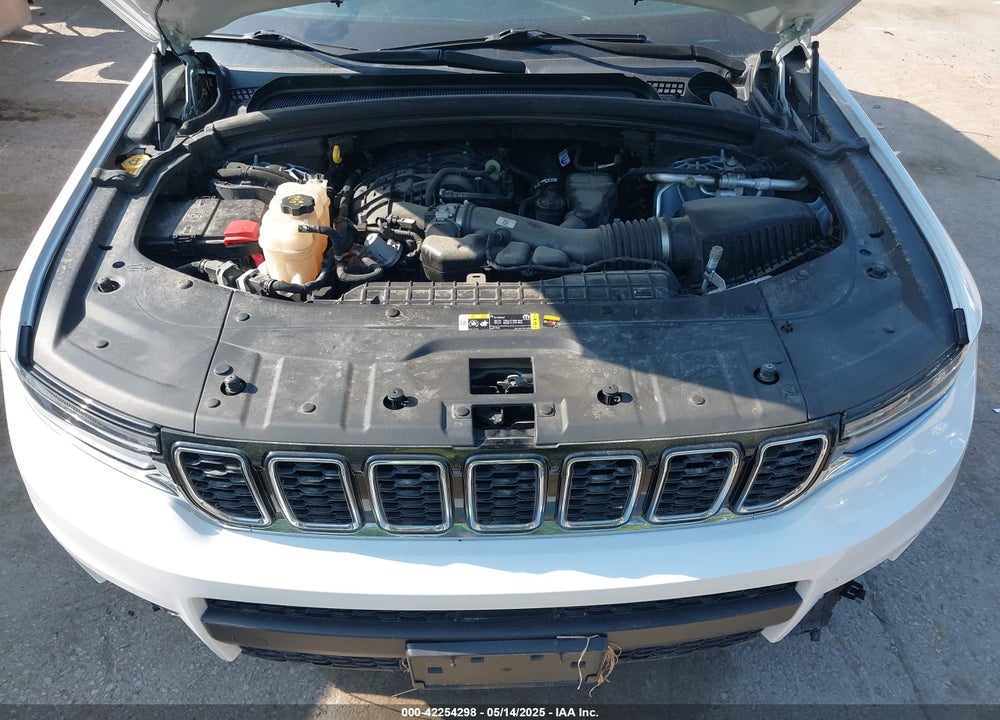 2023 JEEP GRAND CHEROKEE L LIMITED 4X4 VIN: 1C4RJKBG8P8858824