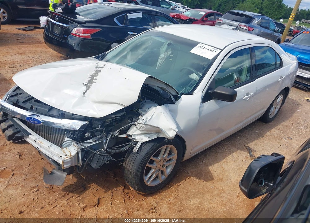 2011 FORD FUSION VIN: 3FAHP0GAXBR268804