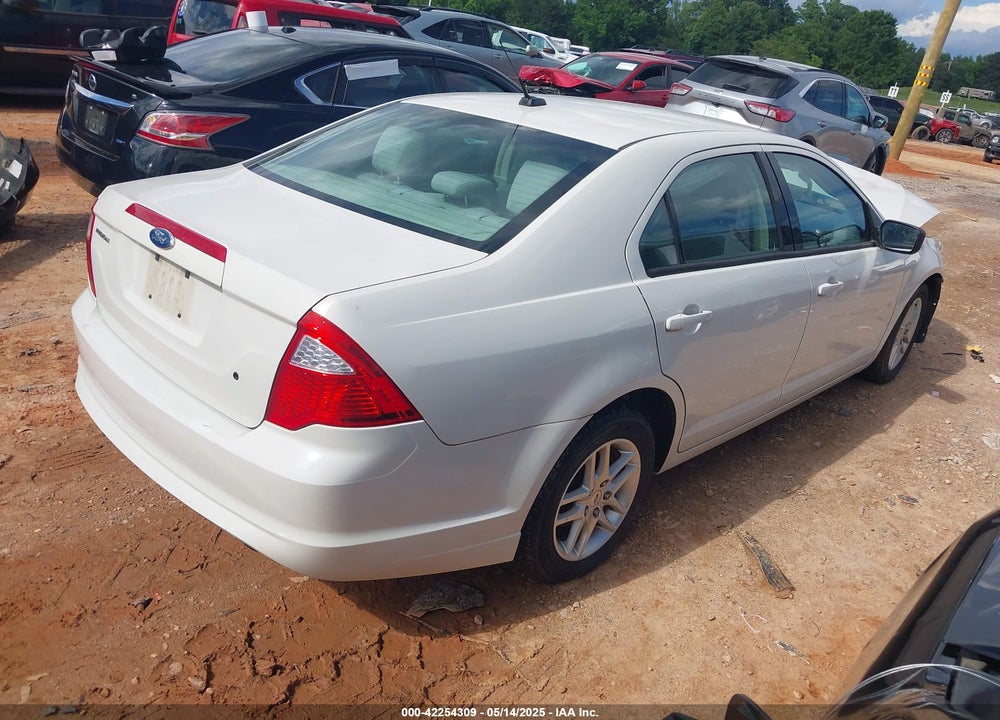 2011 FORD FUSION VIN: 3FAHP0GAXBR268804