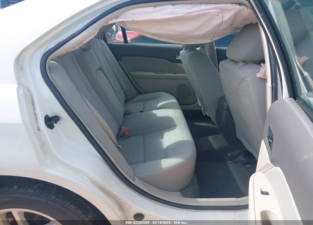 2011 FORD FUSION VIN: 3FAHP0GAXBR268804