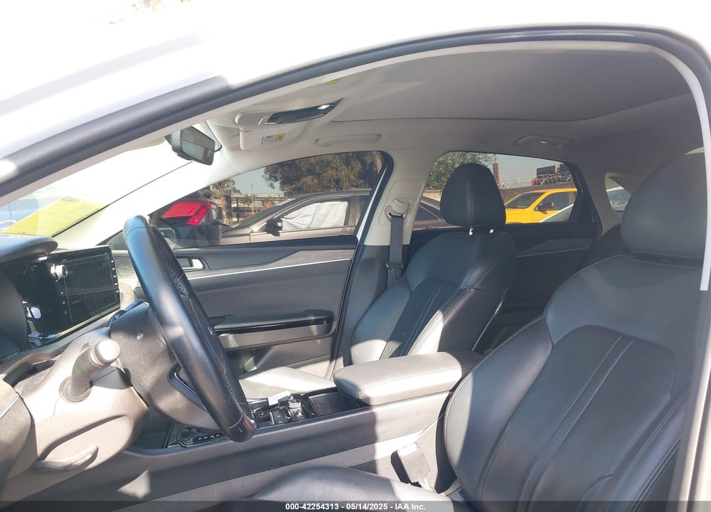 2022 KIA K5 VIN: 5XXG34J2XNG143797