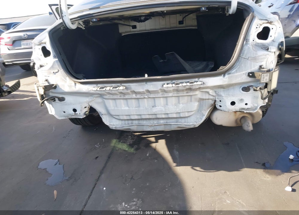 2022 KIA K5 VIN: 5XXG34J2XNG143797