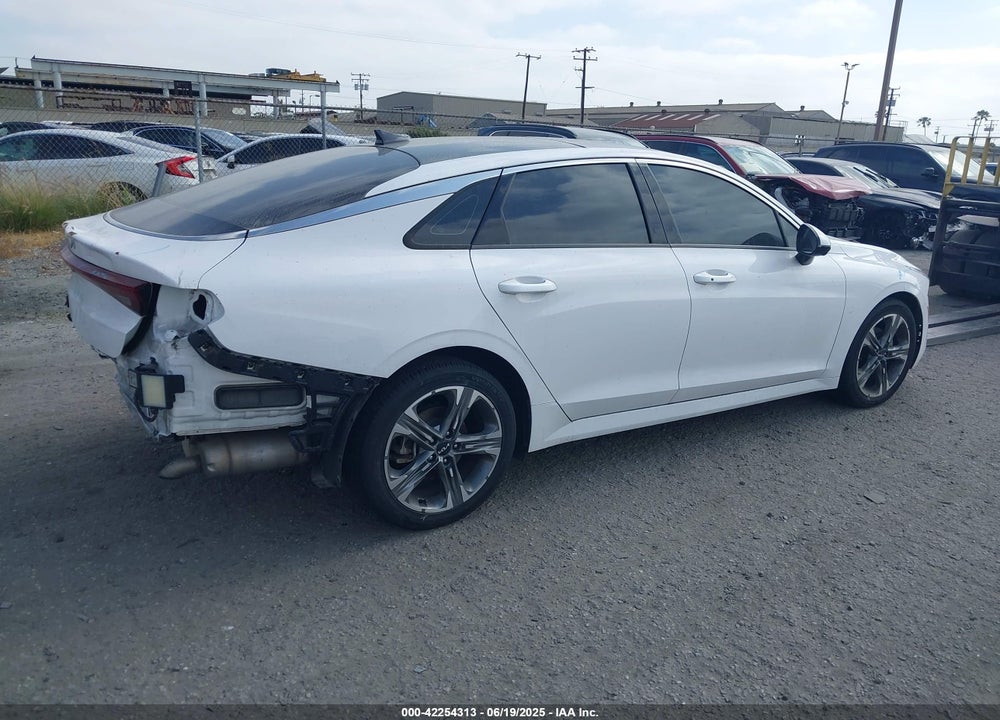 2022 KIA K5 VIN: 5XXG34J2XNG143797