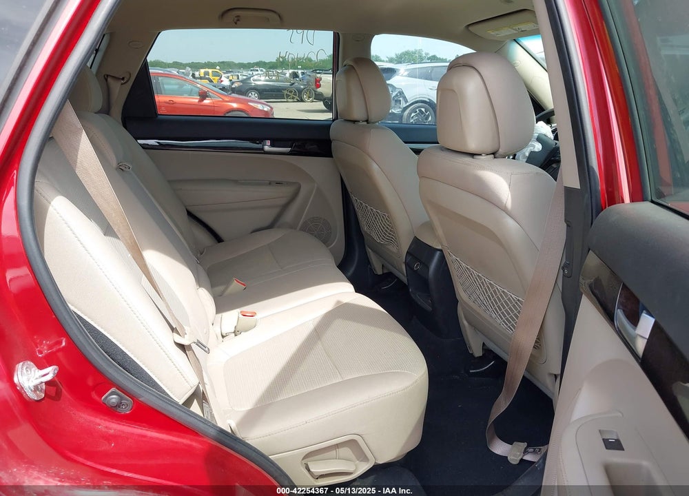2015 KIA SORENTO VIN: 5XYKT3A65FG626800