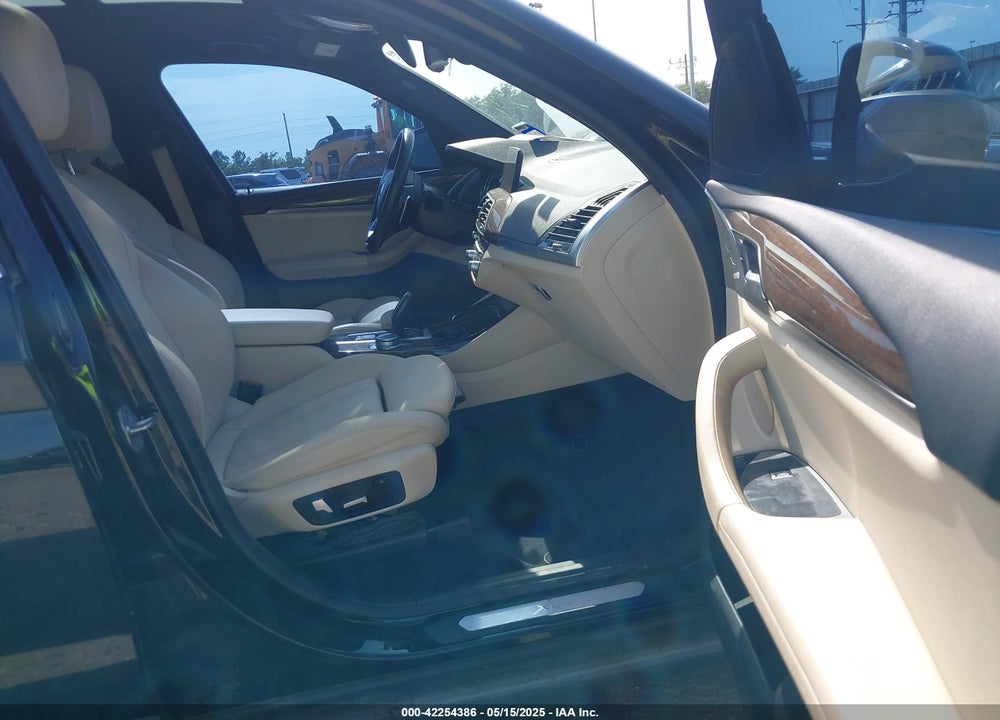 2019 BMW X3 VIN: 5UXTR7C54KLF24757