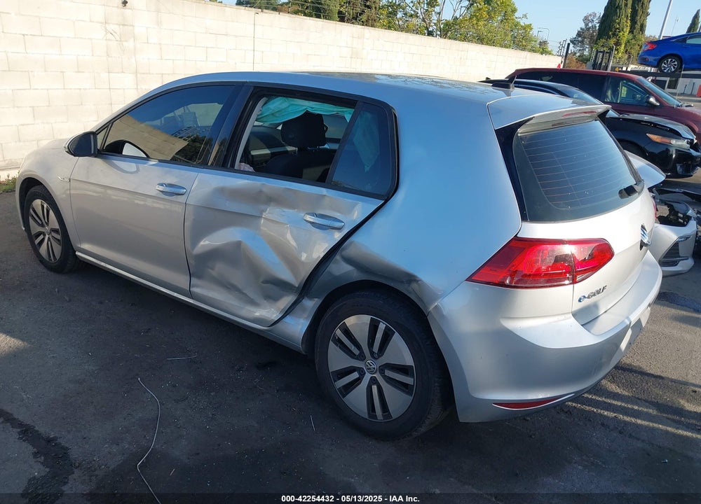 2016 VOLKSWAGEN E-GOLF SE VIN: WVWKP7AU1GW909192