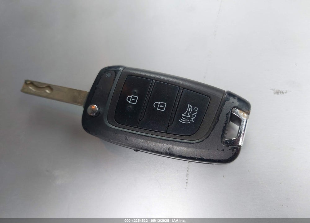 2022 HYUNDAI VENUE VIN: KMHRC8A38NU132294