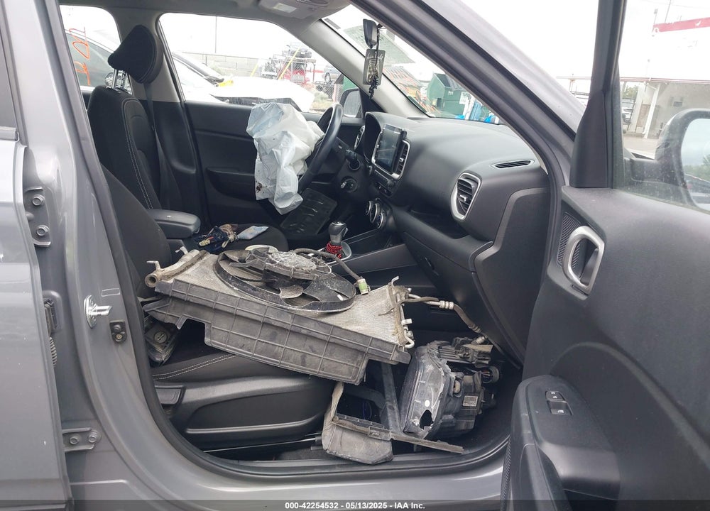 2022 HYUNDAI VENUE VIN: KMHRC8A38NU132294