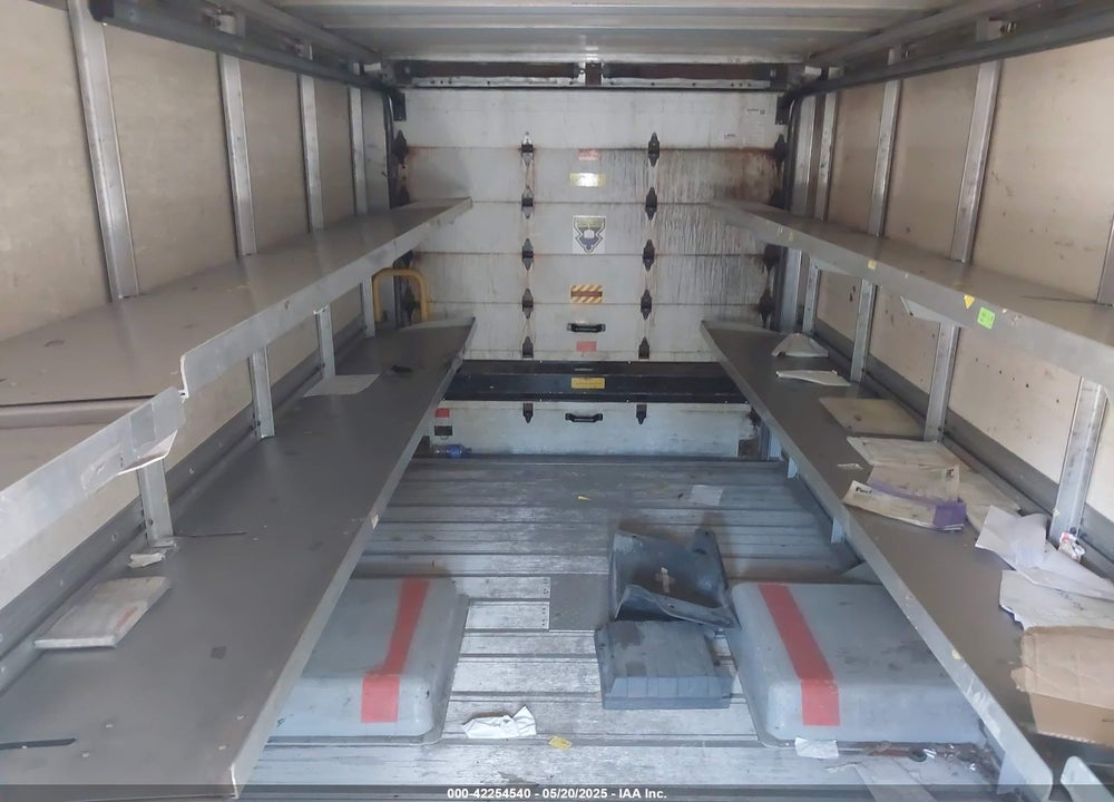 2017 ISUZU REACH VIN: JALB4T177H7W00431