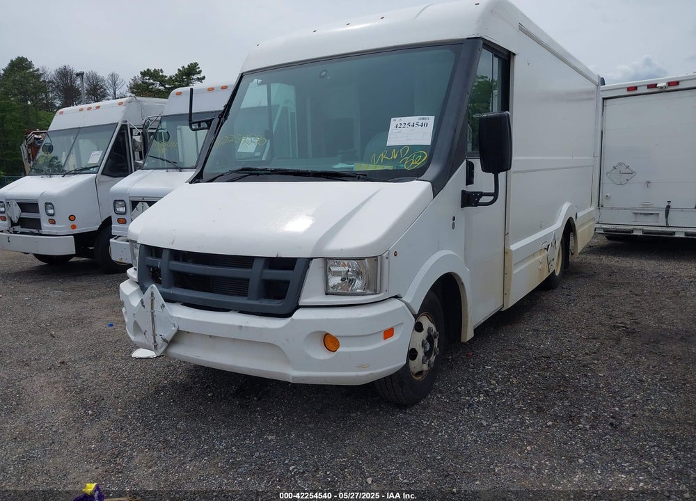 2017 ISUZU REACH VIN: JALB4T177H7W00431