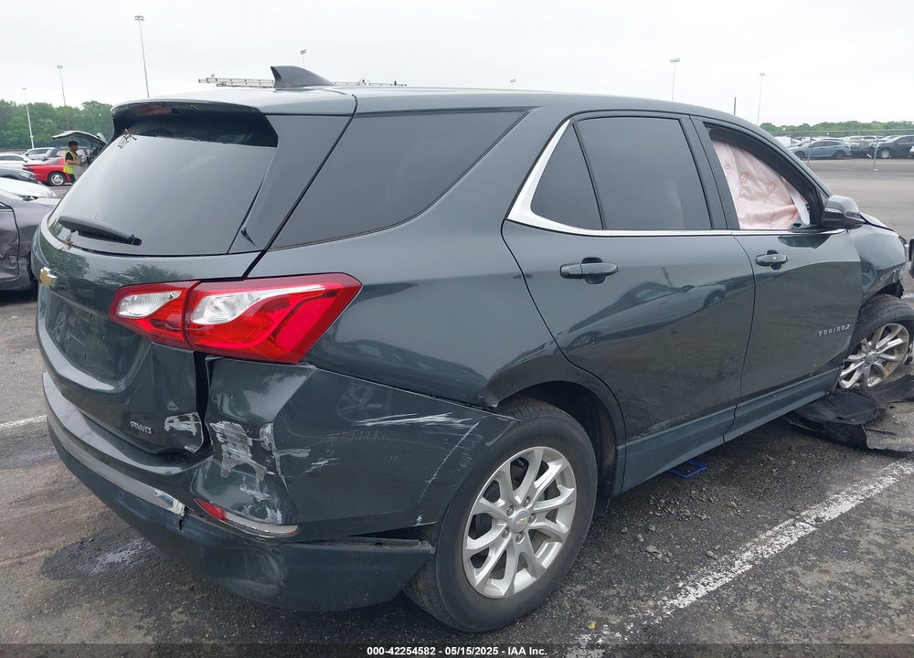 2021 CHEVROLET EQUINOX VIN: 2GNAXUEV8M6136585