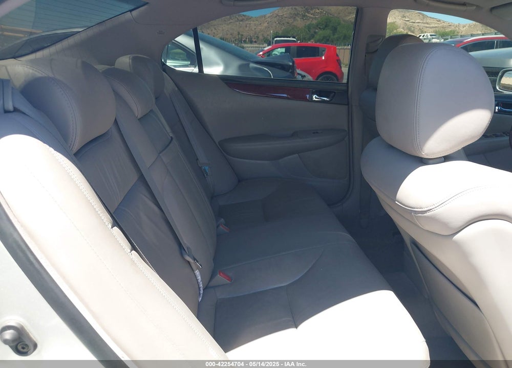 2003 LEXUS ES 300 VIN: JTHBF30G430140531