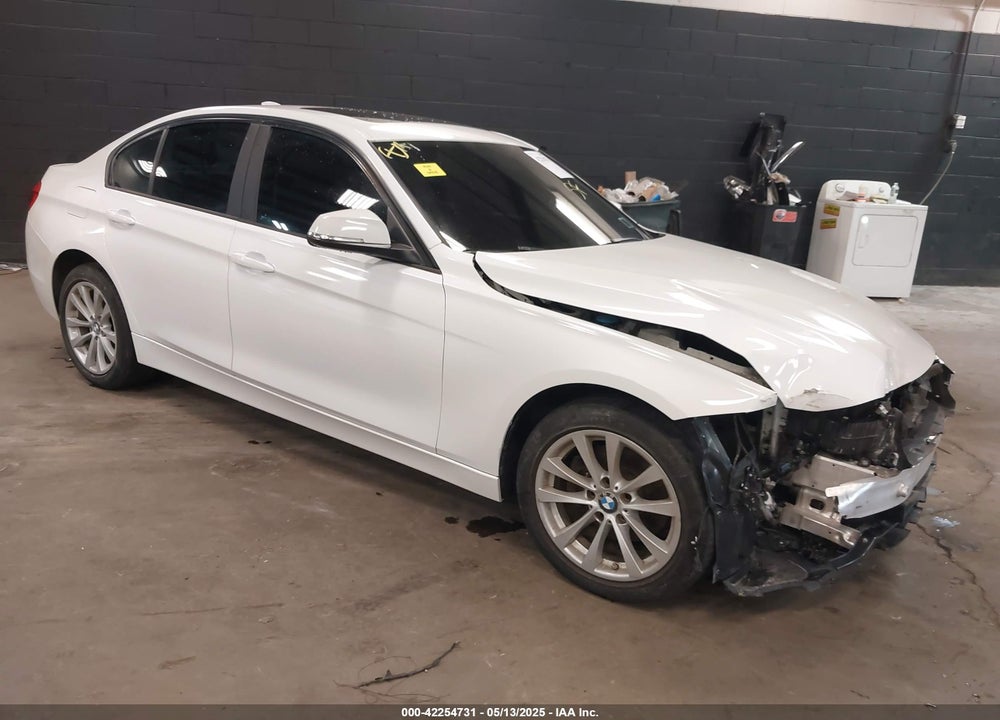 2018 BMW 320I XDRIVE VIN: WBA8E5G5XJNU45768