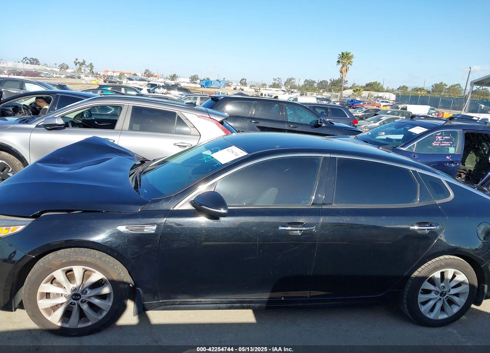 2018 KIA OPTIMA EX VIN: 5XXGU4L33JG225349